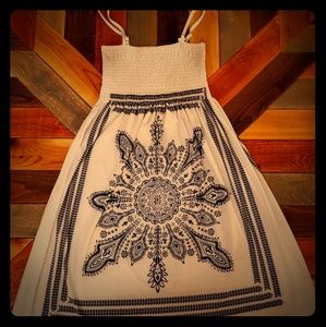 ⚠️ 2/$10 - GUC B/W Spaghetti Strap Tube Top Dress